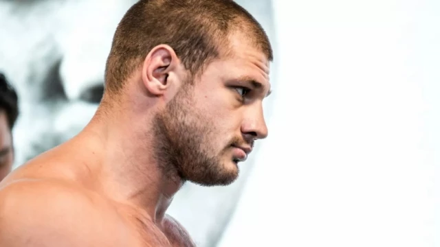Штырков подписал контракт с Absolute Championship Akhmat